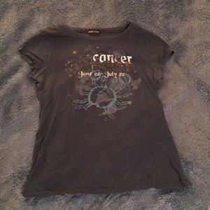 Astrology Cancer sign (June 22 - July 22) t-shirt